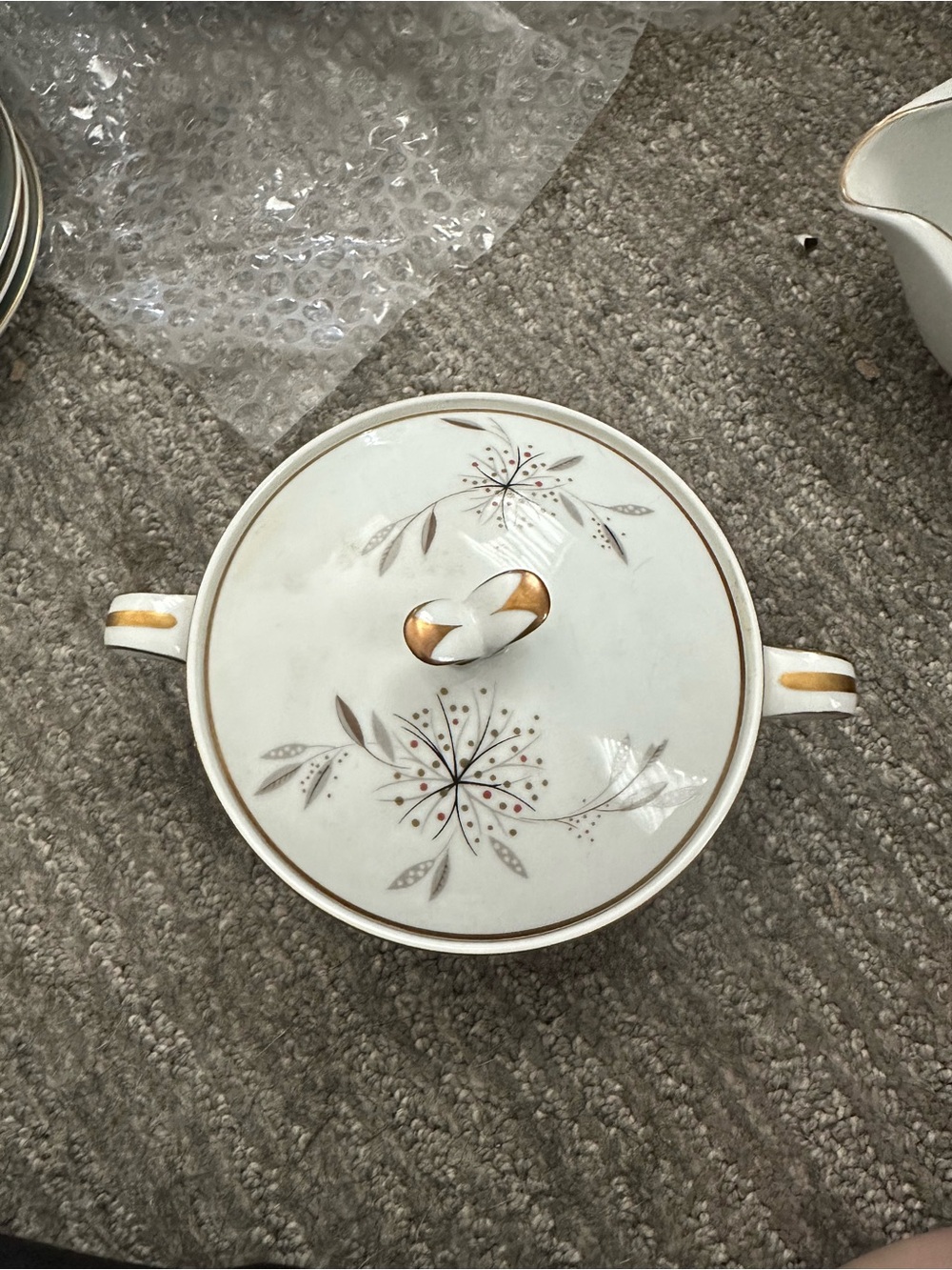 Noritake White Porcelain Lidded Sugar Bowl with Gold Trim and Floral Motif